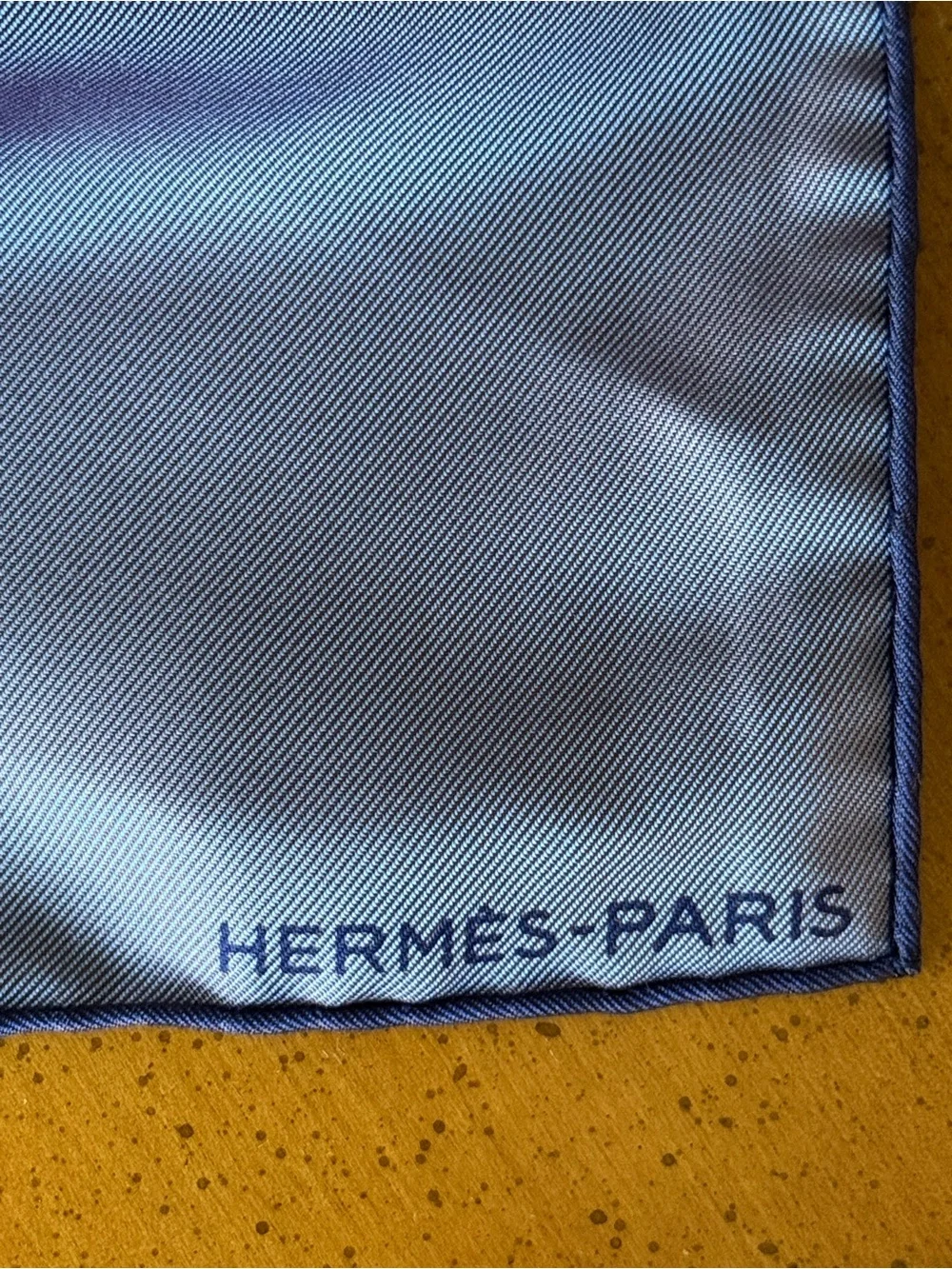 Vintage Hermès Purple Iridescent 100% Silk Scarf 26.5” Made in France - Picture 5 of 5